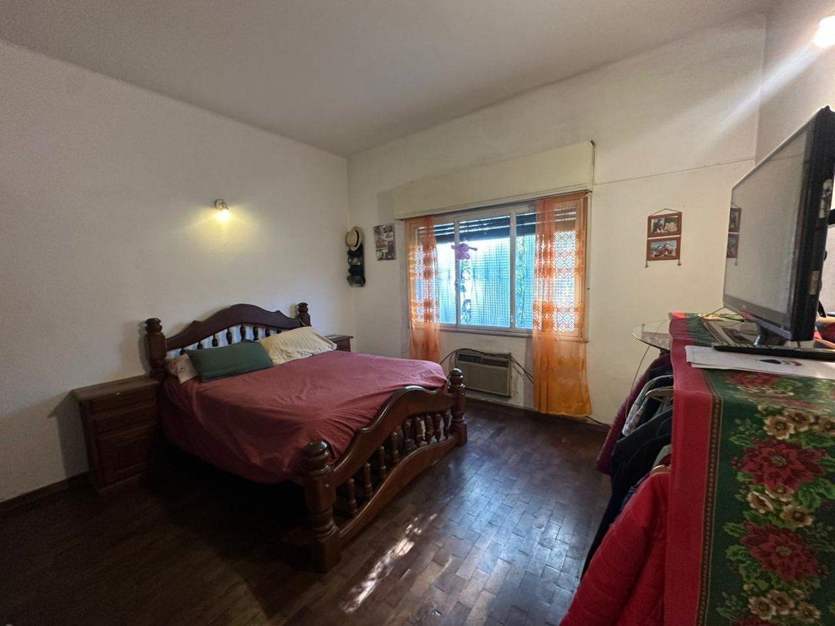 Foto de CASA 3 AMB+DEPTO 2 AMB+ GALPON HAB. EN VENTA!, imagen 4