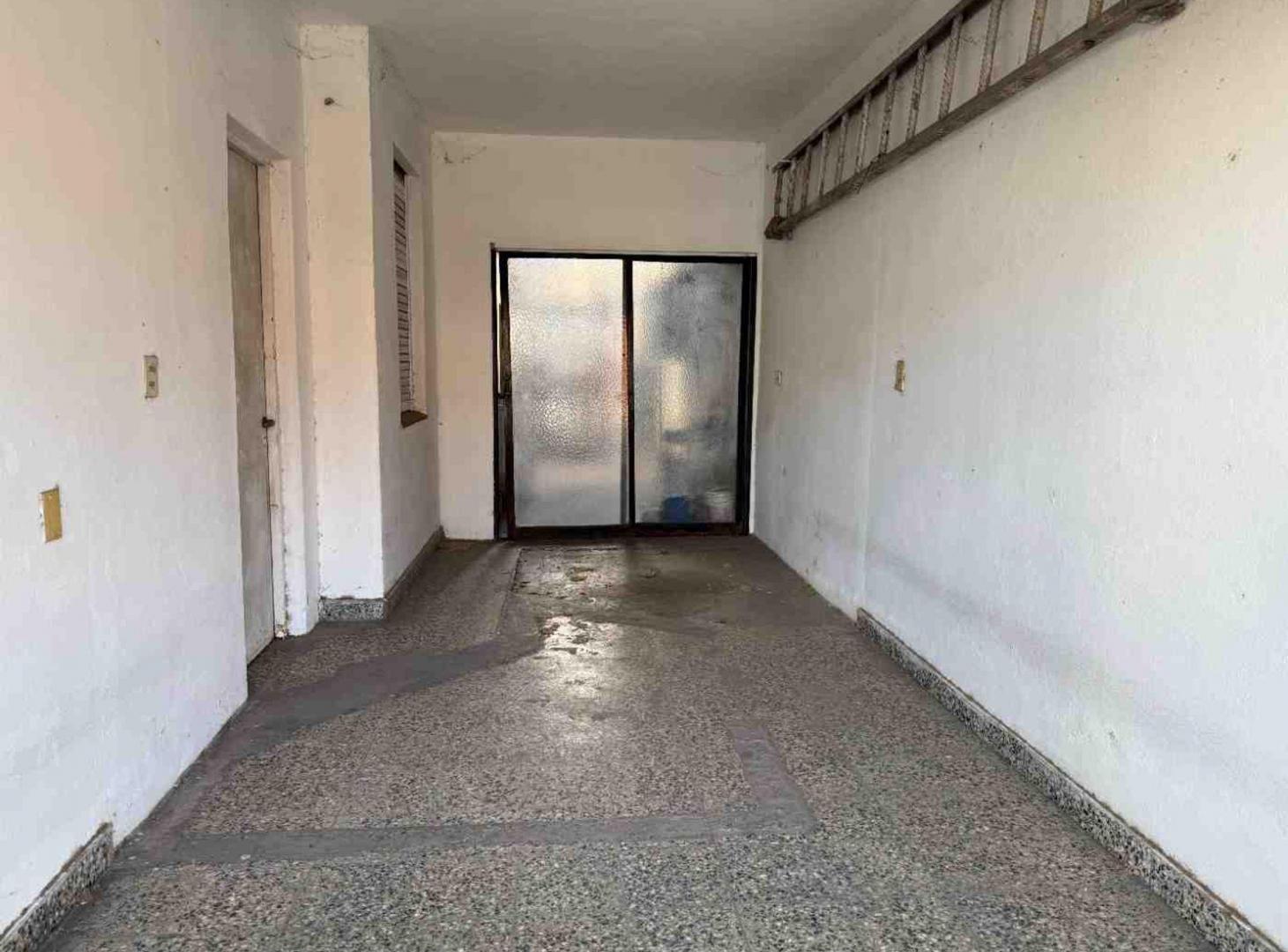 Foto de CASA 6 AMB. CON COCHERA/PATIO EN MUNRO OPORTUNIDAD, imagen 5