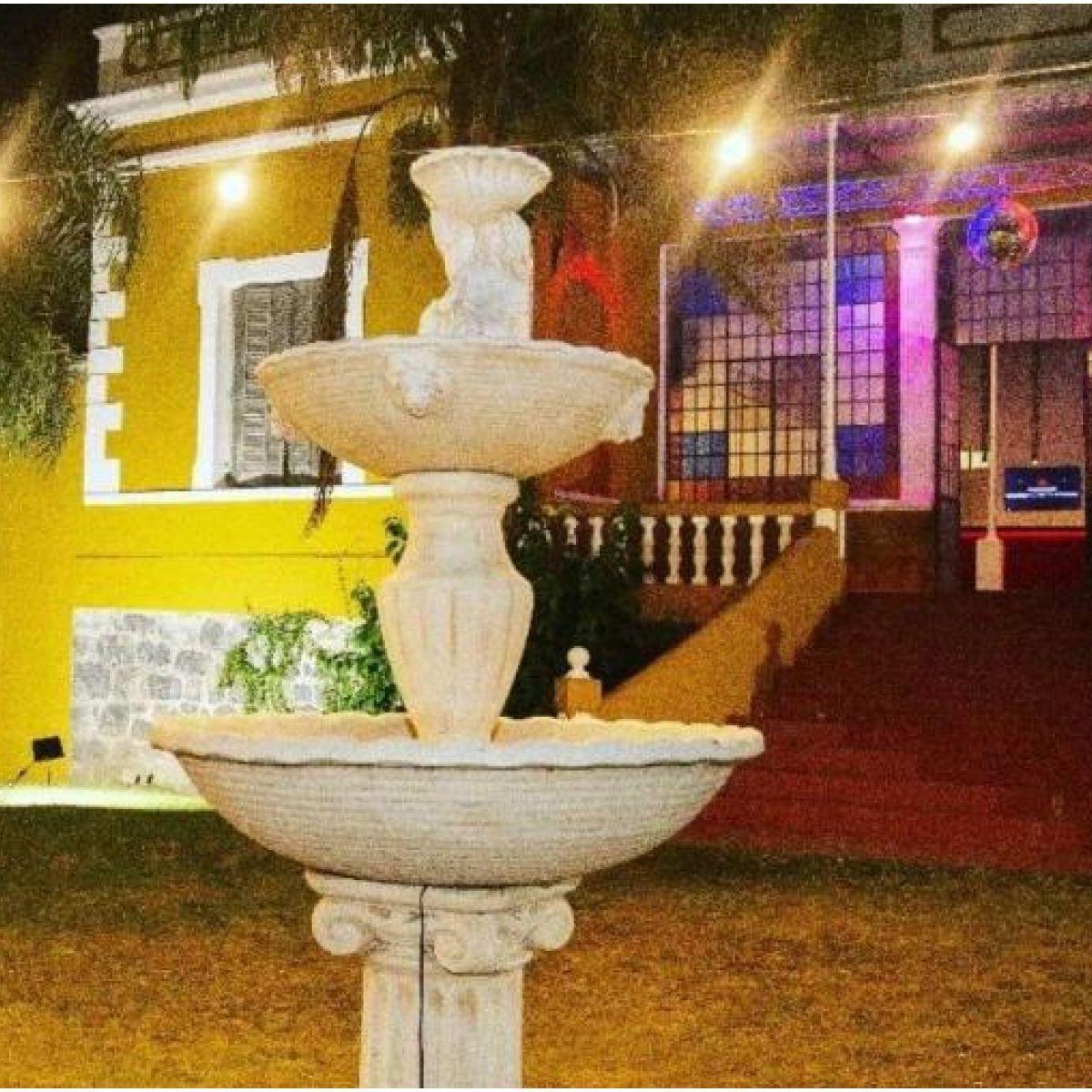 Vendo Salon de Fiestas en Unquillo Posibilidad de Negocios Comerciales 2