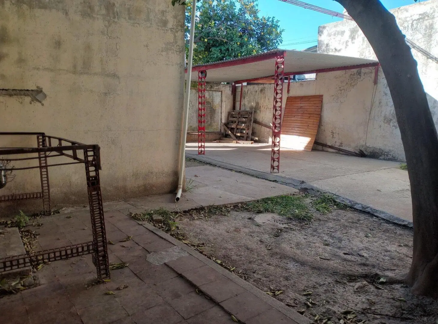 VENDO CASA DE 3 DORMITORIOS BARRIO SAN LORENZO 1