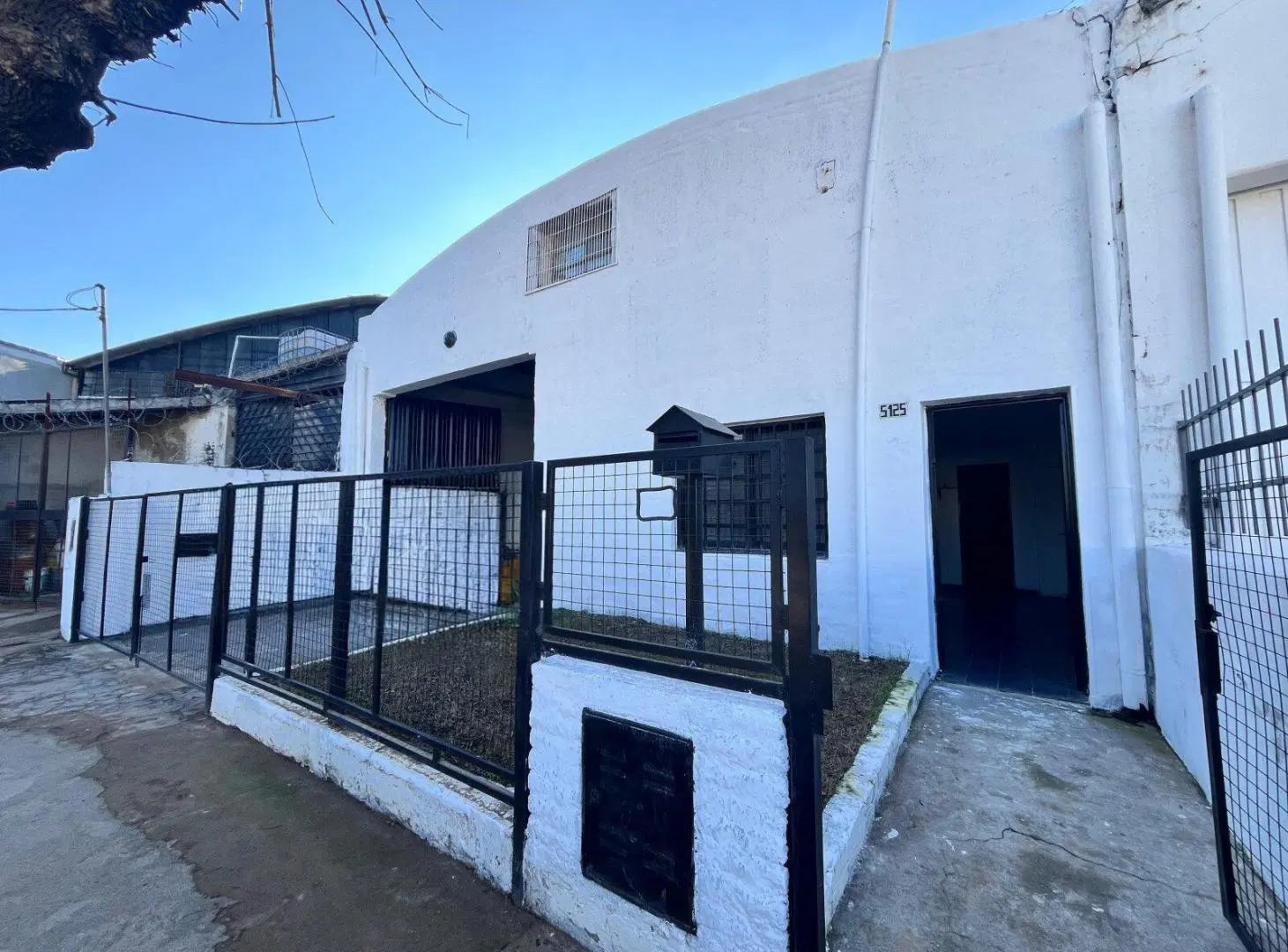 VENDO GALPÓN BARRIO DEAN FUNES 3