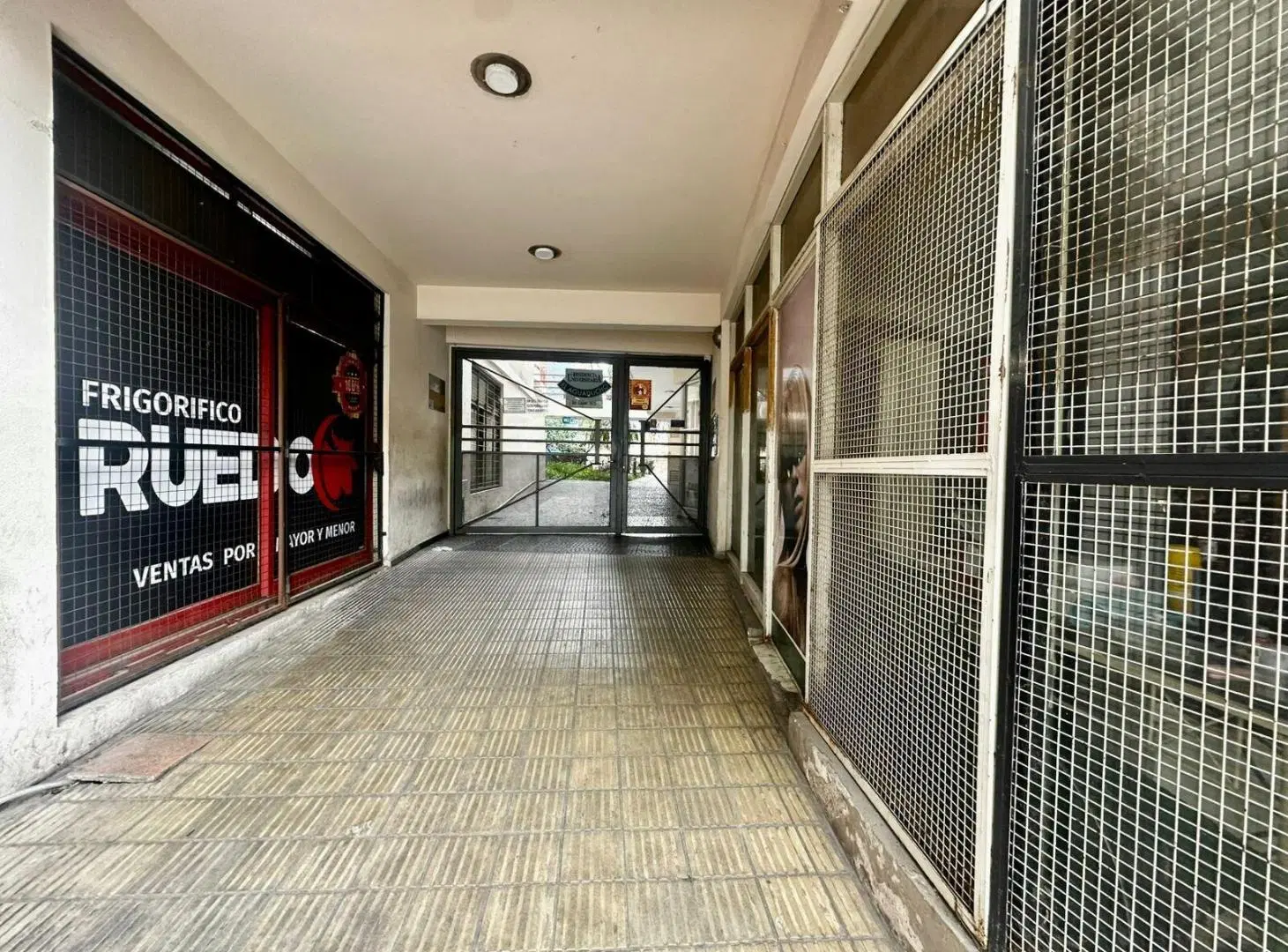 ALQUILO DEPARTAMENTO EN AV COLON 2
