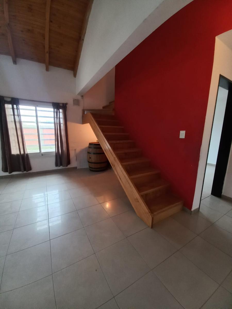 En Venta, Casa Dos Dorm. en Fernandez Oro, Calle Arrayanes 5