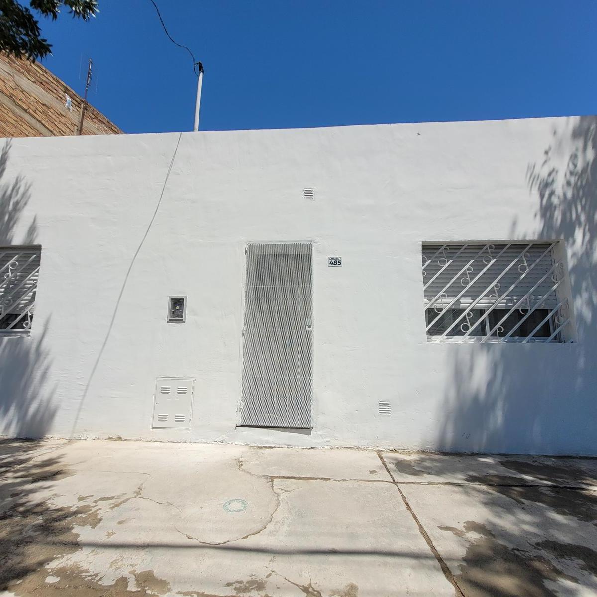 Venta casa reciclada CON RENTA - Neuquen Capital