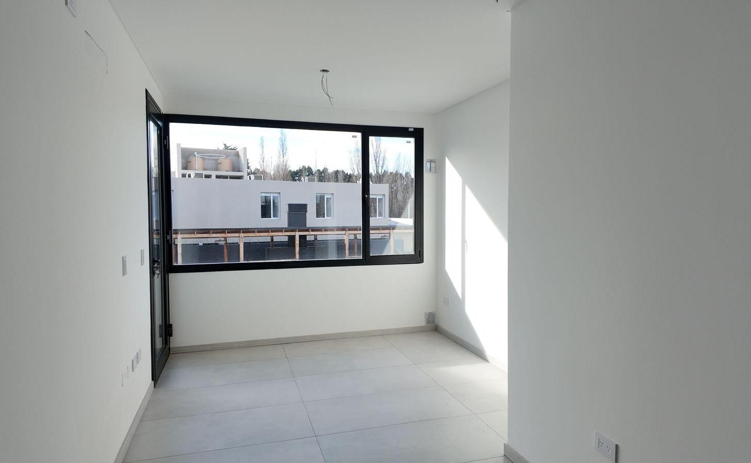Foto de VENTA DEPARTAMENTO DE 1 DORMITORIO - NEUQUEN CAPITAL, imagen 5