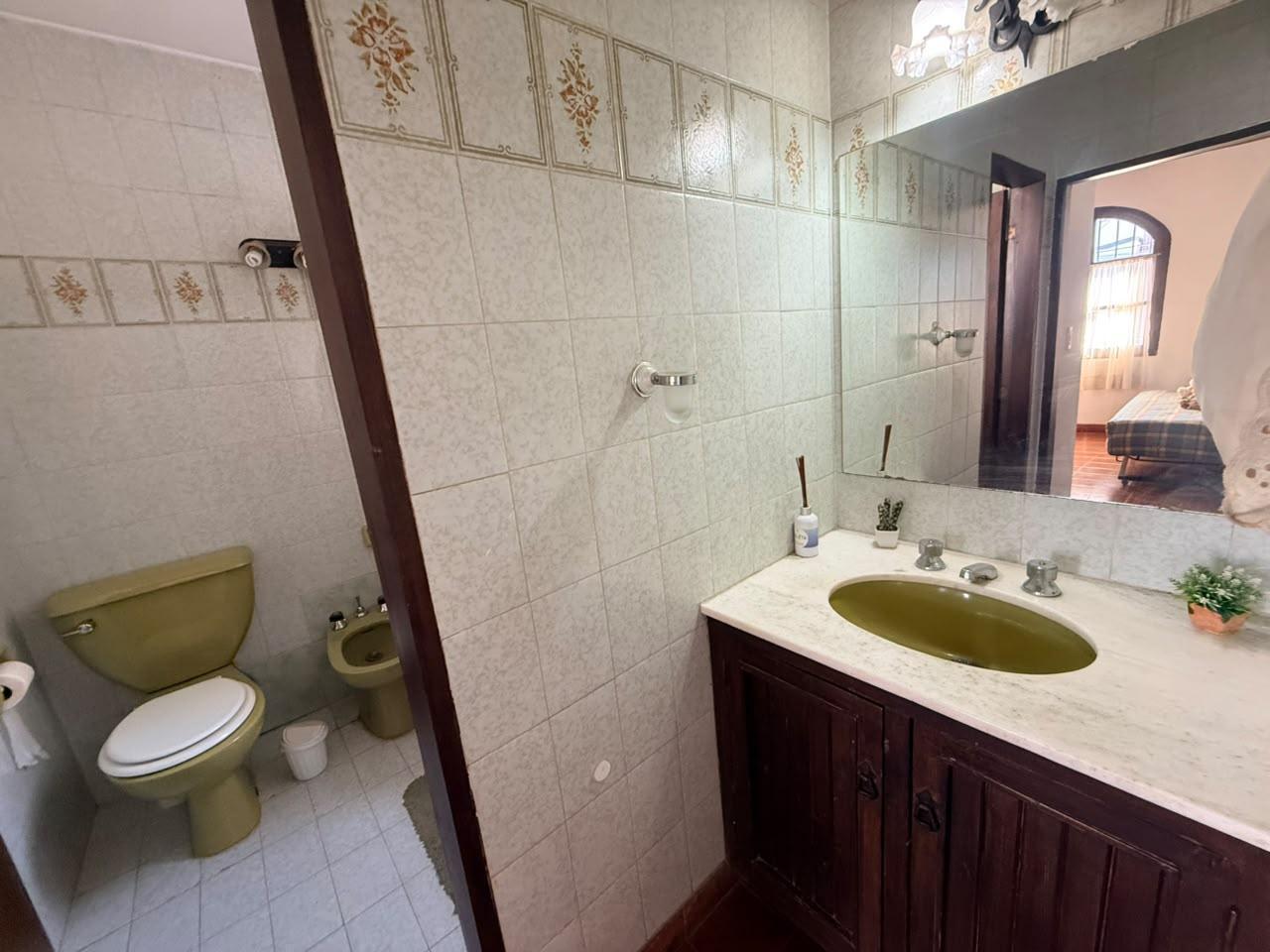 Foto de VENTA CASA APTO CREDITO HIPOTECARIO 4 DORMITORIOS, CIPOLLETTI, imagen 1