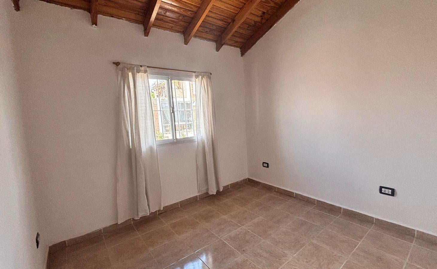 Foto de VENTA DE DUPLEX 3 HAB. EN ZONA HUILICHES - Neuquen, Capital, imagen 3