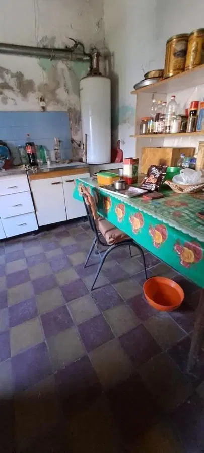 CASA EN LOTE PROPIO - IDEAL DESTINO COMERCIAL!! 4