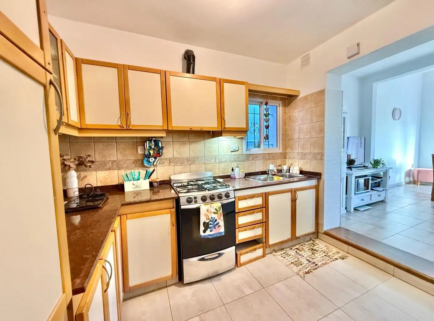 CASA 4 AMBIENTES EN VENTA EN CASTELAR SUR 2