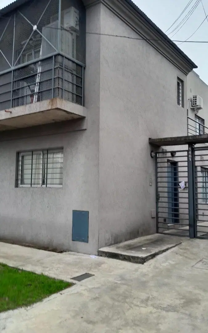 DEPARTAMENTO 2 AMBIENTES EN ALQUILER CASTELAR NORTE 6