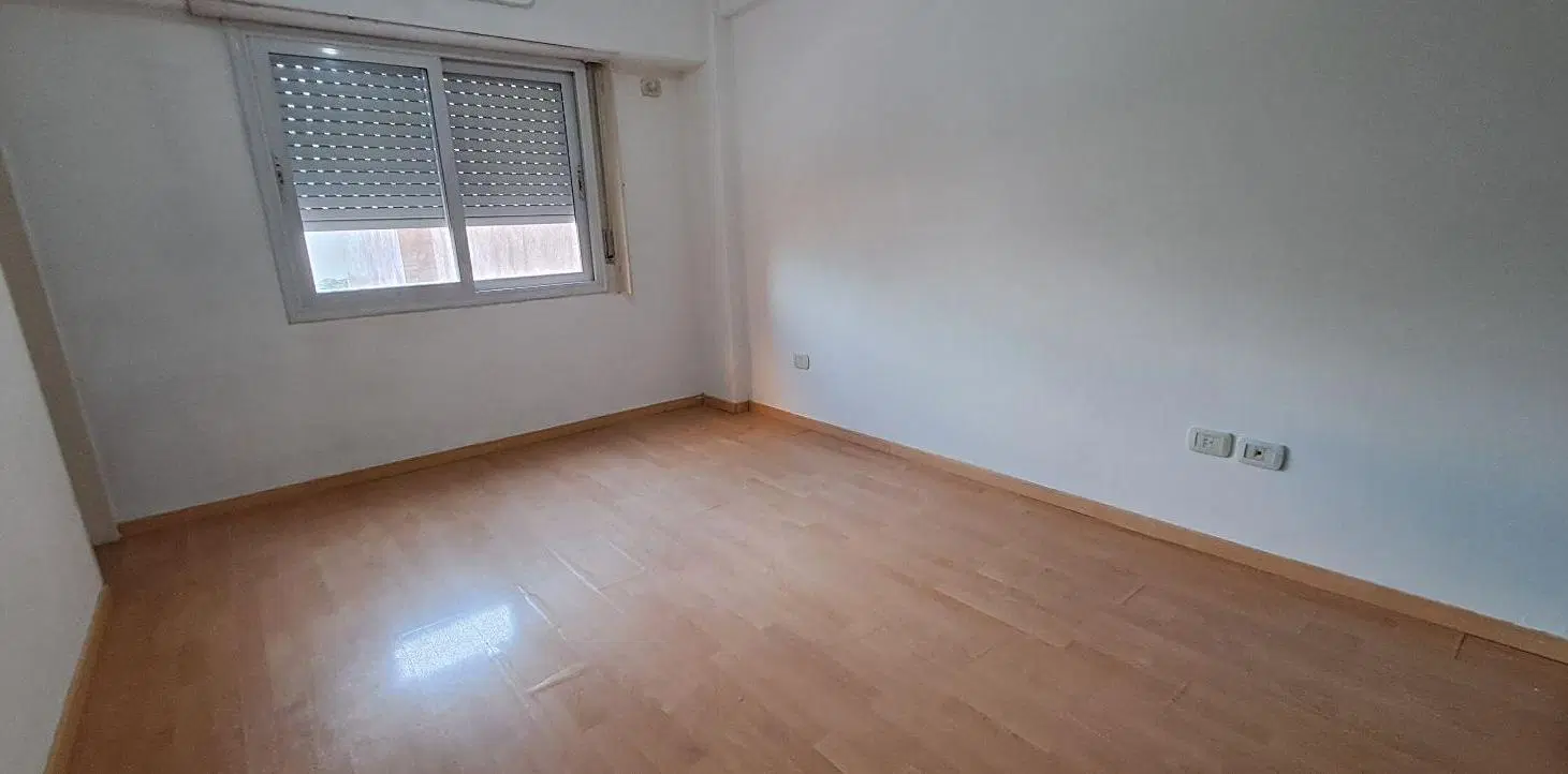DEPARTAMENTO 2 AMBIENTES AMPLIO EN ALQUILER EN CASTELAR SUR 8