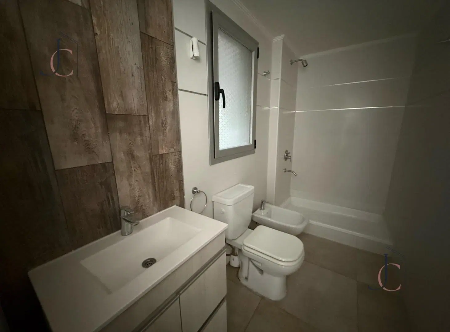 DEPARTAMENTO MONOAMBIENTE DIVIDIDO EN ALQUILER EN MORON SUR 2