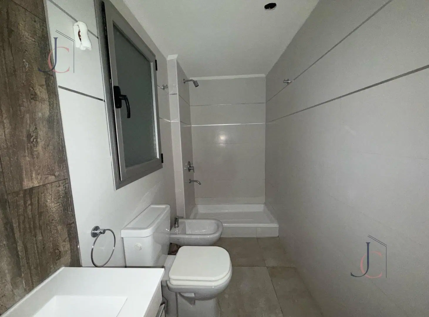 DEPARTAMENTO MONOAMBIENTE DIVIDIDO EN ALQUILER EN MORON SUR 8