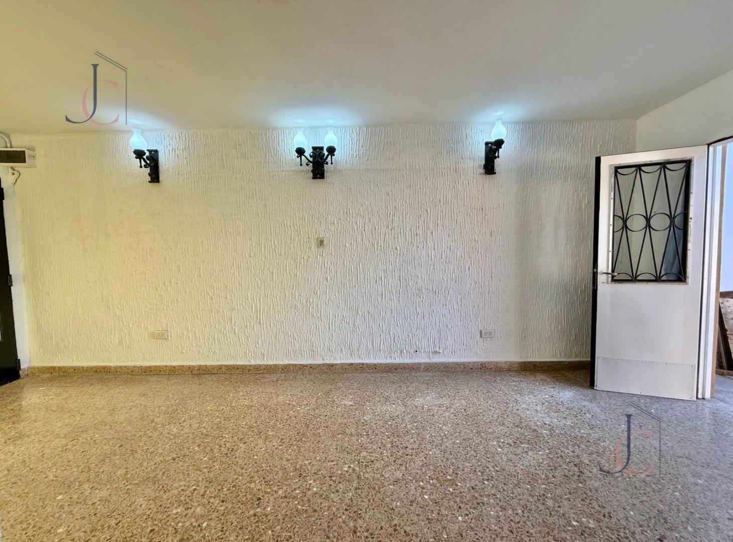 Foto de Casa 3 ambientes en alquiler en Ituzaingó Norte, imagen 1