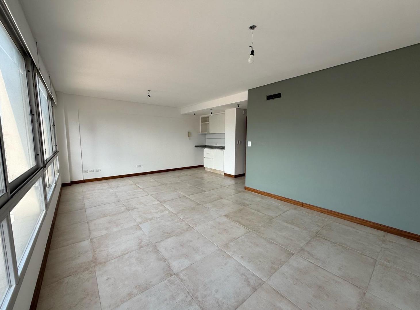 Foto de DEPARTAMENTO MONOAMBIENTE DIVISIBLE EN ALQUILER EN MORON SUR, imagen 4