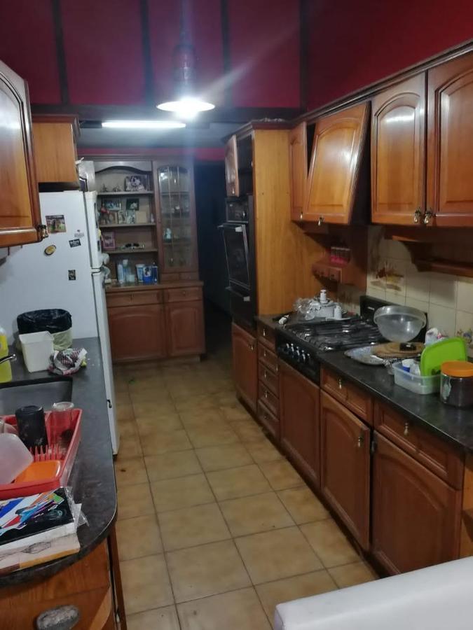Foto de ALQUILER CHALET 5 AMBIENTES CON COCHERA Y PILETA, imagen 3