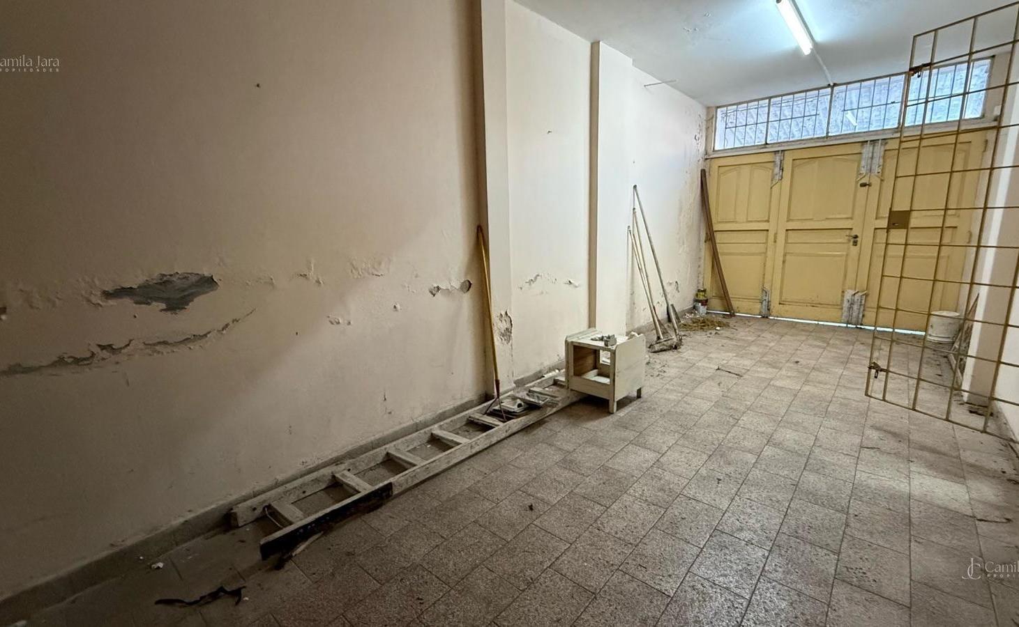Foto de Casa en alquiler 4 ambientes con parque y cochera, imagen 2