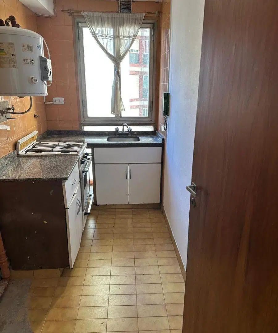 Departamento 1 Dormitorio en Alquiler sobre Av. Colón 4
