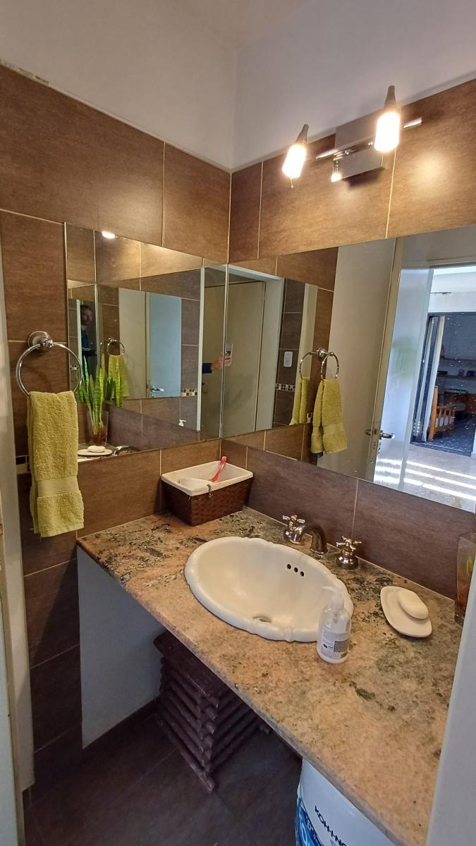 Venta de Galpones + Casa B° Talleres Este 2