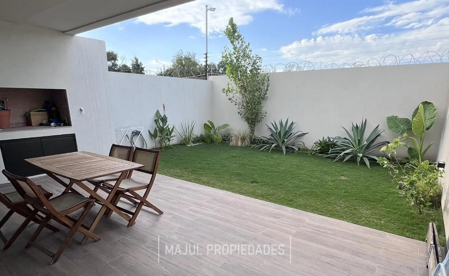 Duplex en venta Greenville2. Planta baja. 2 dormitorios. Cochera. Posesion inmediata. 3