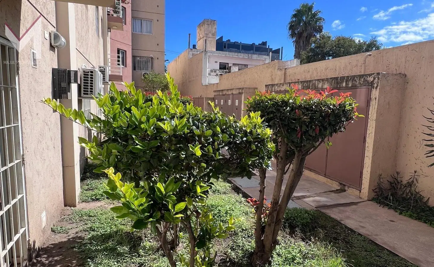 Departamento en venta de un dormitorio con balcón en Alto Alberdi 3