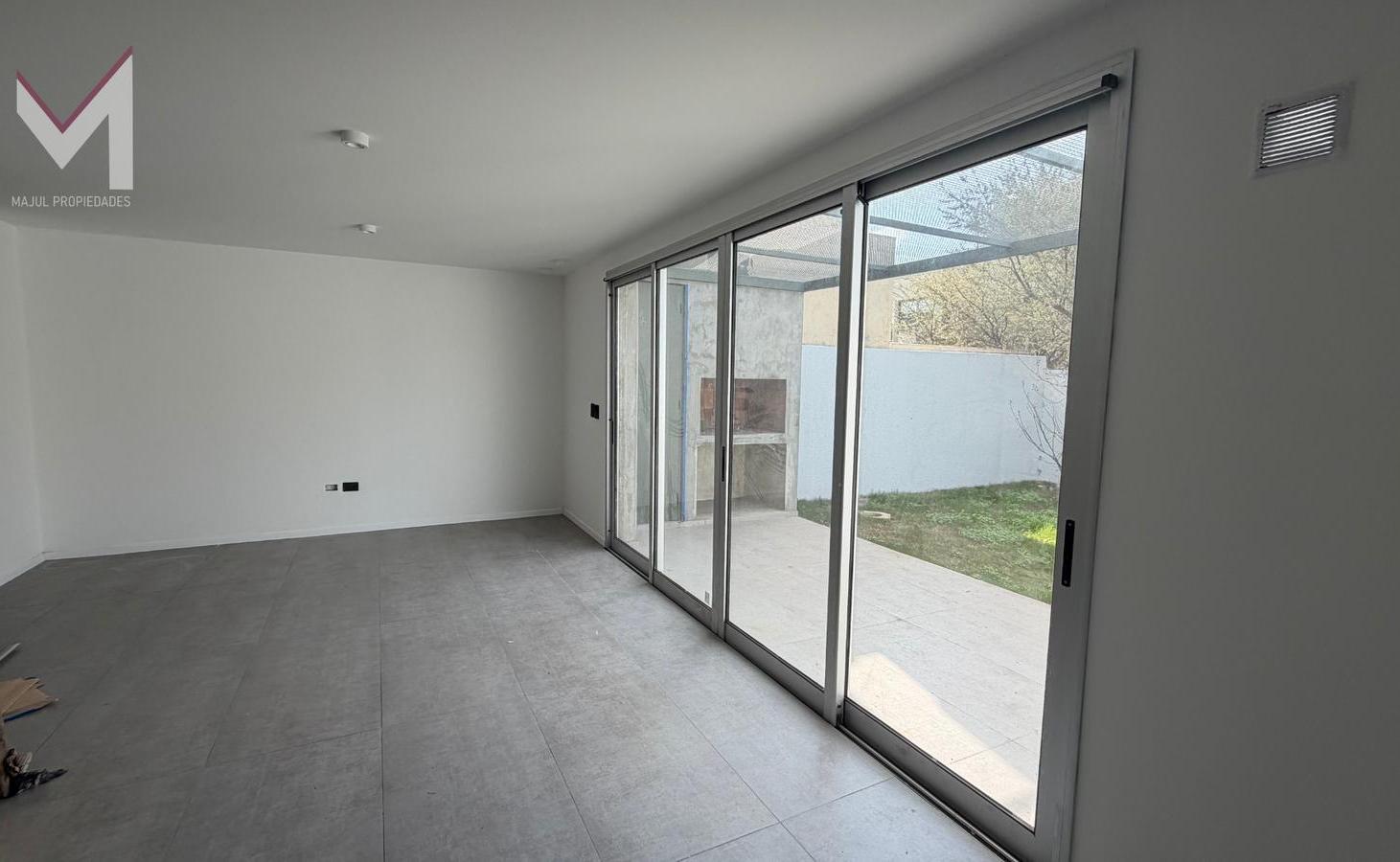 Foto de Duplex en venta en Terrazas de manantiales, 3 dormitorios, cochera y, imagen 3