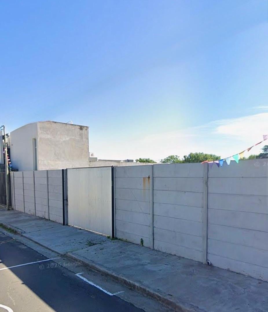 Foto de TERRENO CON COCHERAS - OPORTUNIDAD DE RENTA, imagen 1