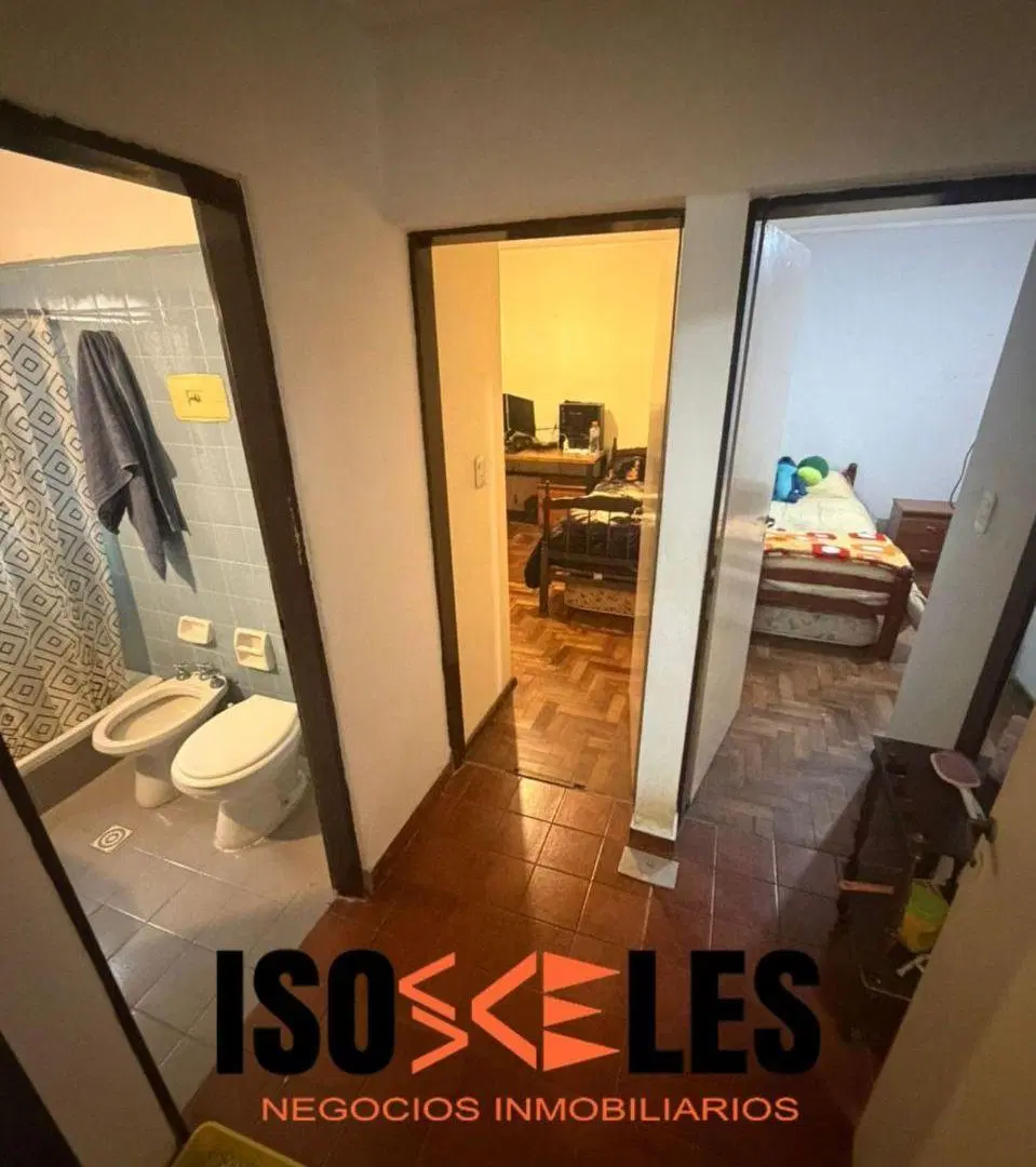 VENTA EN EL CENTRO DE DEPARTAMENTO DOS DORMITORIOS 5