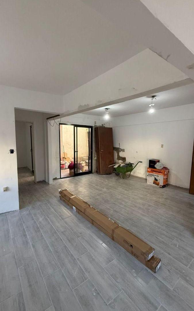 Foto de REFACCIONADO Y AMPLIO DEPARTAMENTO EN BARRIO SUR, imagen 4