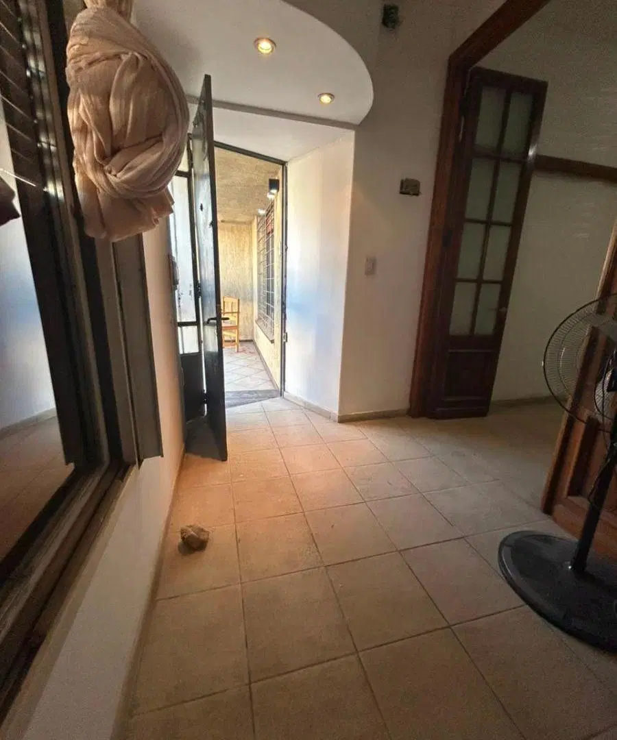 Hermosa casa ubicada en calle Lavalle 6815 (a 20 mts de av Galicia) 2