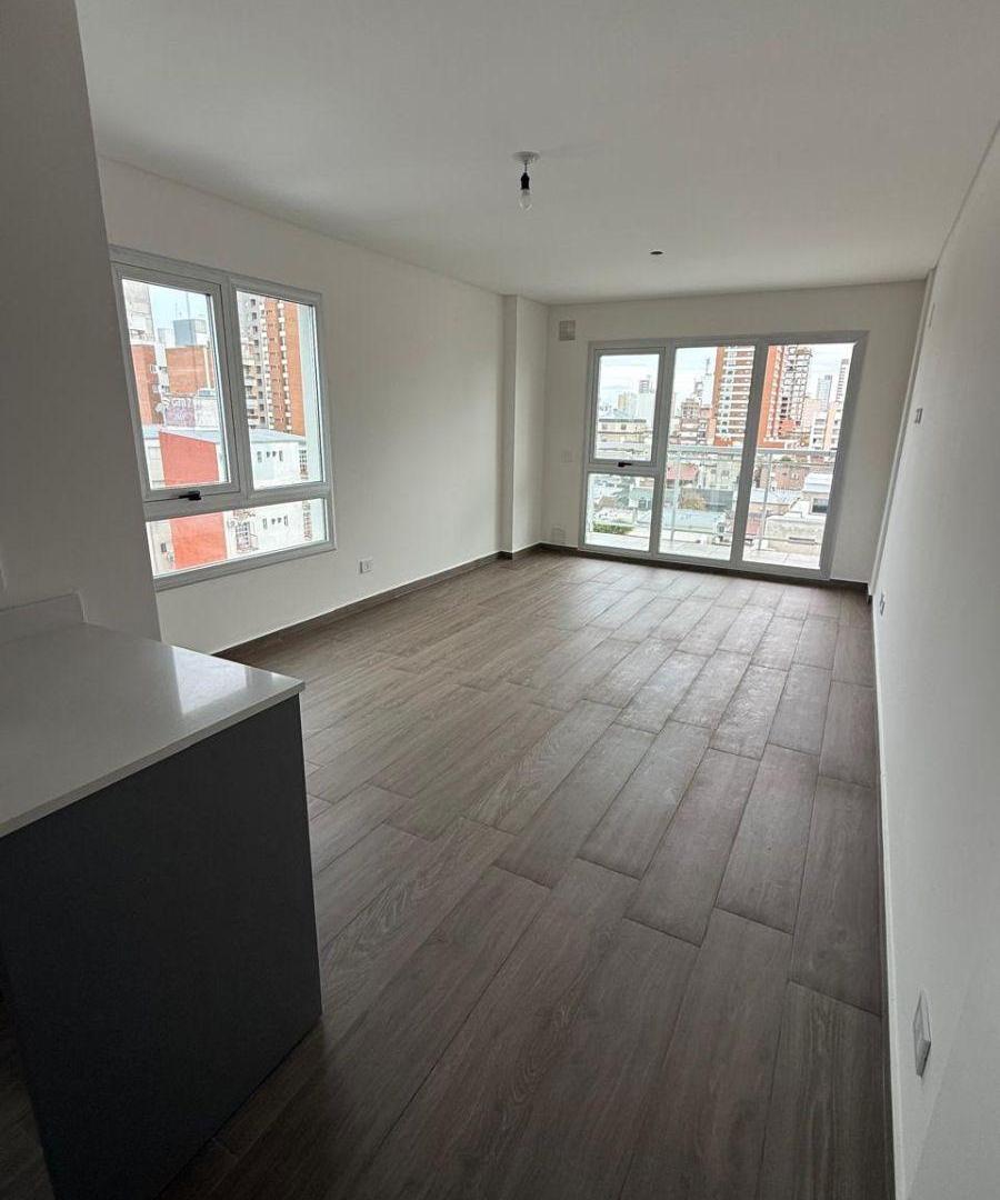 Foto de DEPARTAMENTO EN VENTA A ESTRENAR Boulevard Pellegrini 2955 Torre Milán, imagen 2