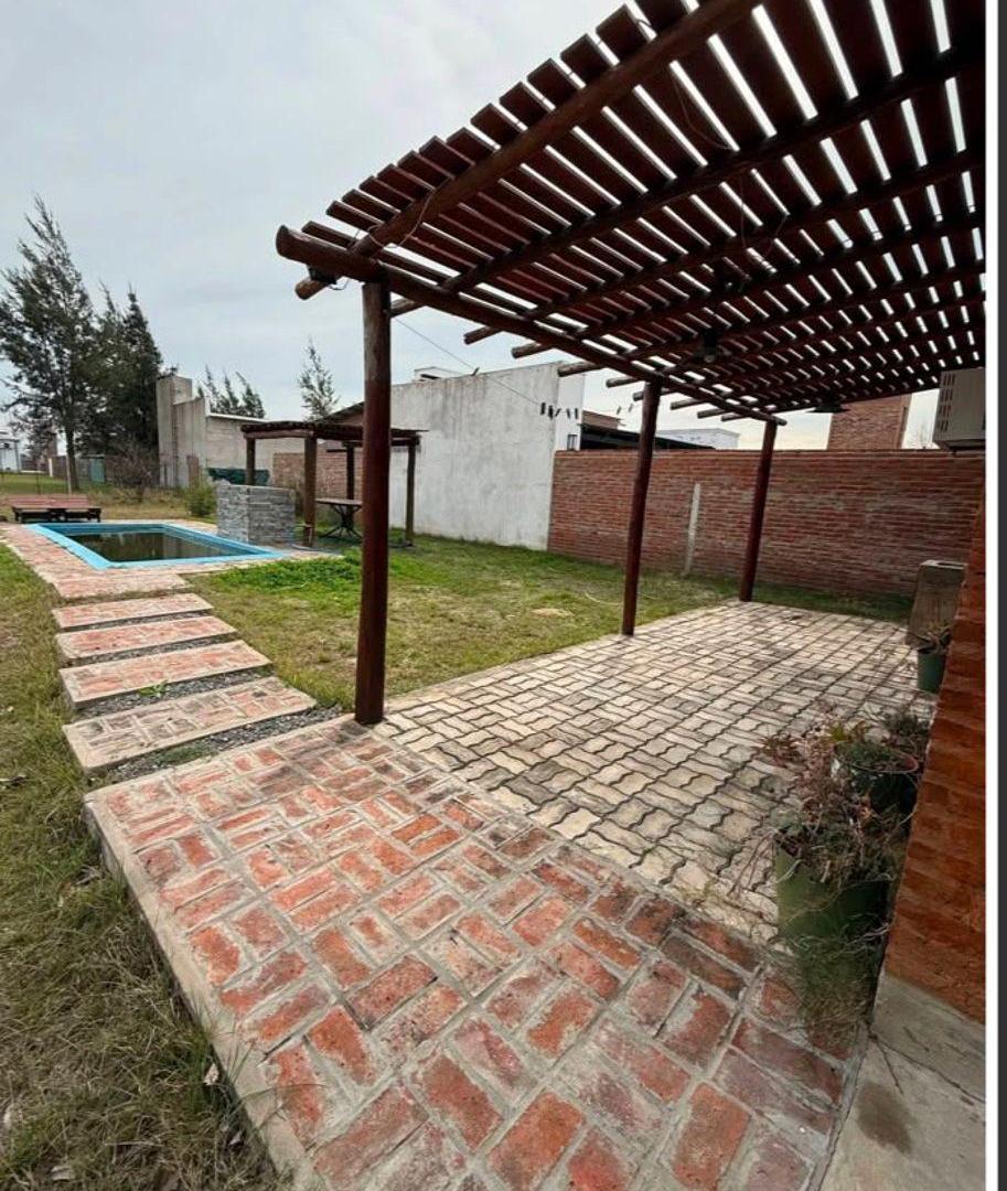 Foto de ATENCIÓN QUINTA SOBRE RUTA. SOBRE EL INGRESO PRINCIPAL DE LAGOS DEL, imagen 1