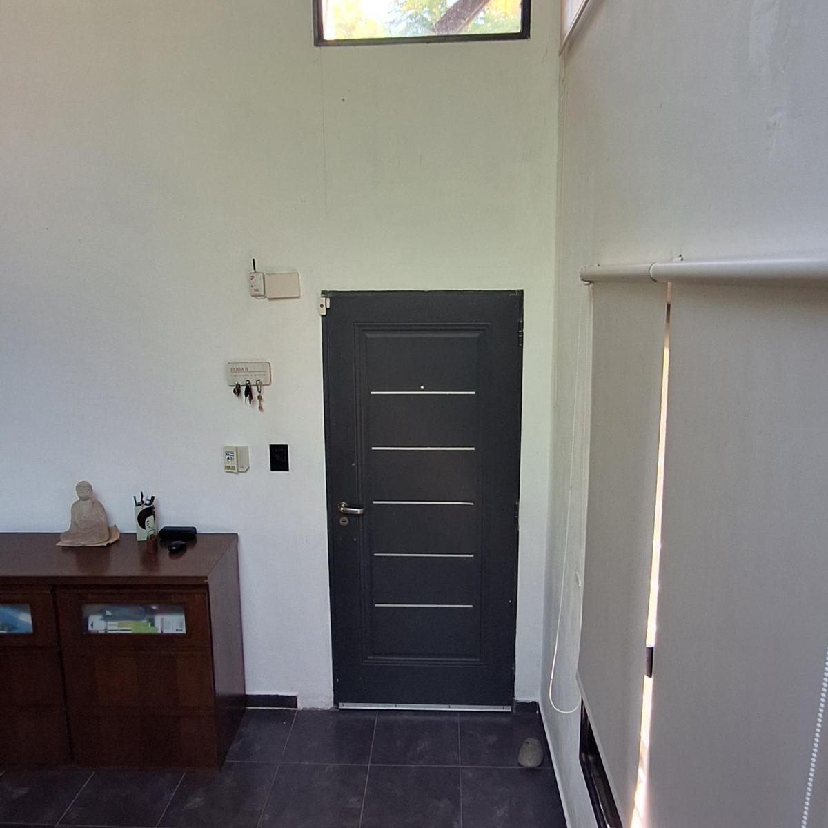 Casa. Ideal Turismo o Vivienda con Pileta. Dos Lotes Esquina. Terreno: 20x36 m 1