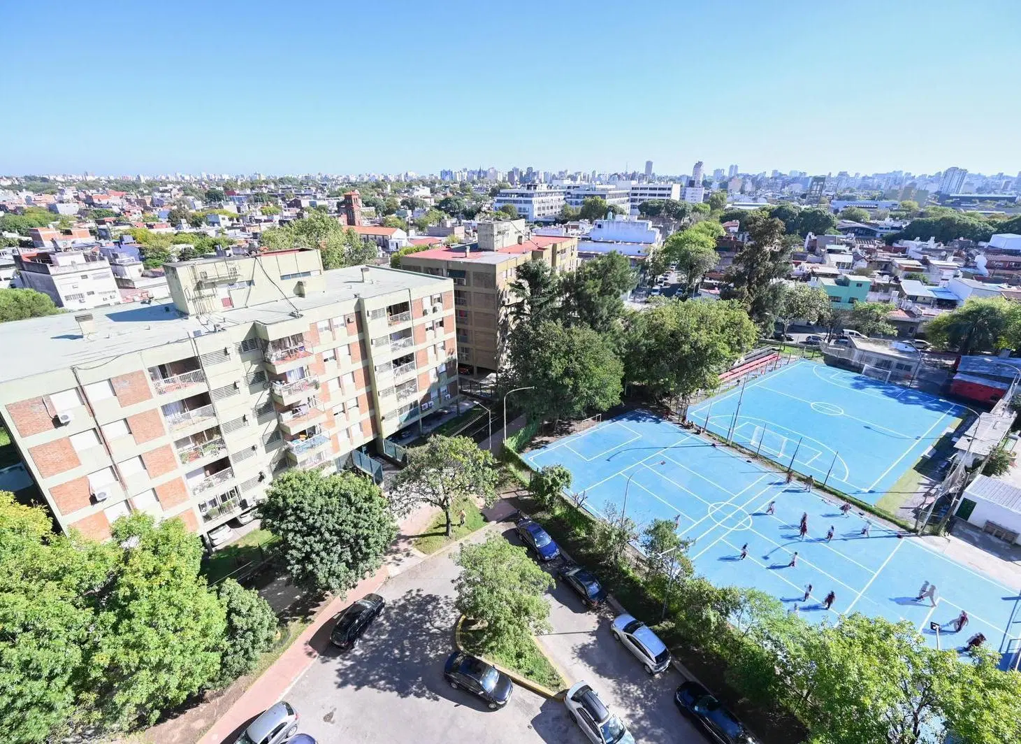 Venta Departamento 3 Ambientes con Balcón en Parque Chacabuco 2