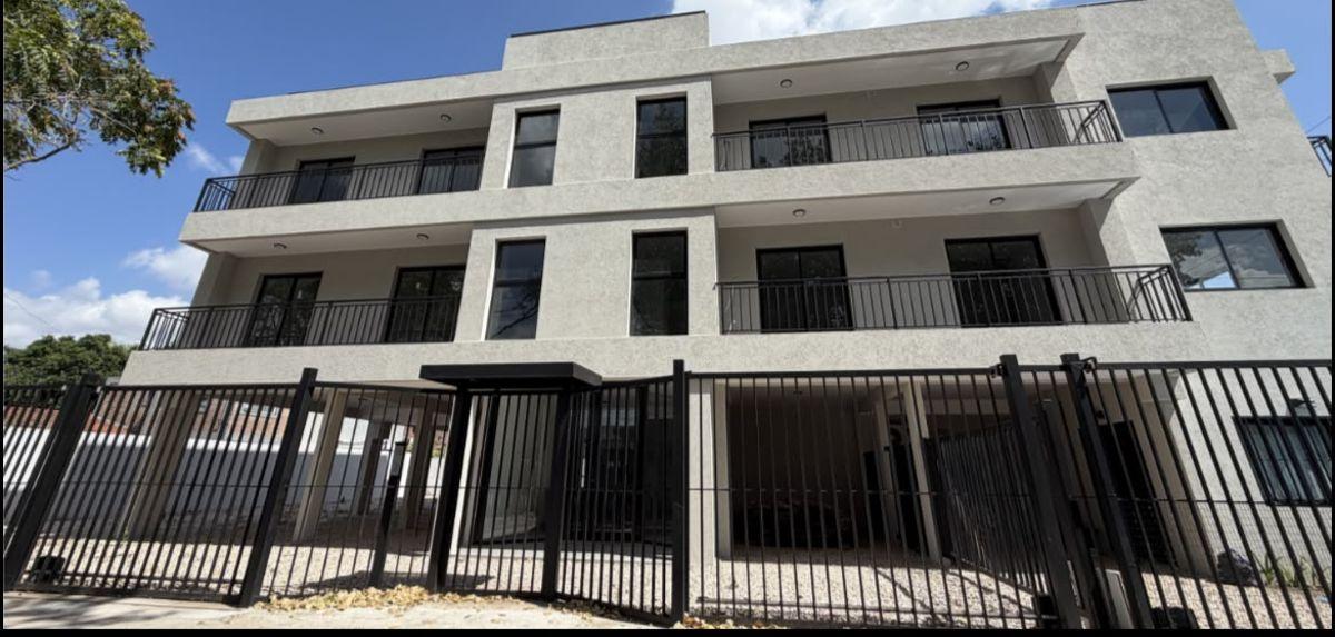Foto de Departamento de 60 m² con 1 dormitorio en venta en Ituzaingó Norte, imagen 1