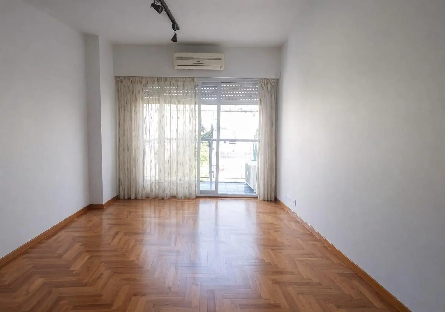 DEPARTAMENTO | VENTA |  BELGRANO | 3 AMBIENTES | BALCÓN | ESPACIO GUARDA COCHE 5
