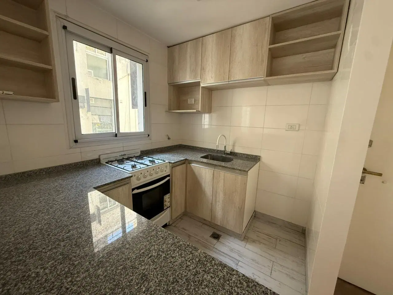 Departamento en Alquiler de 2 ambientes en Recoleta 3