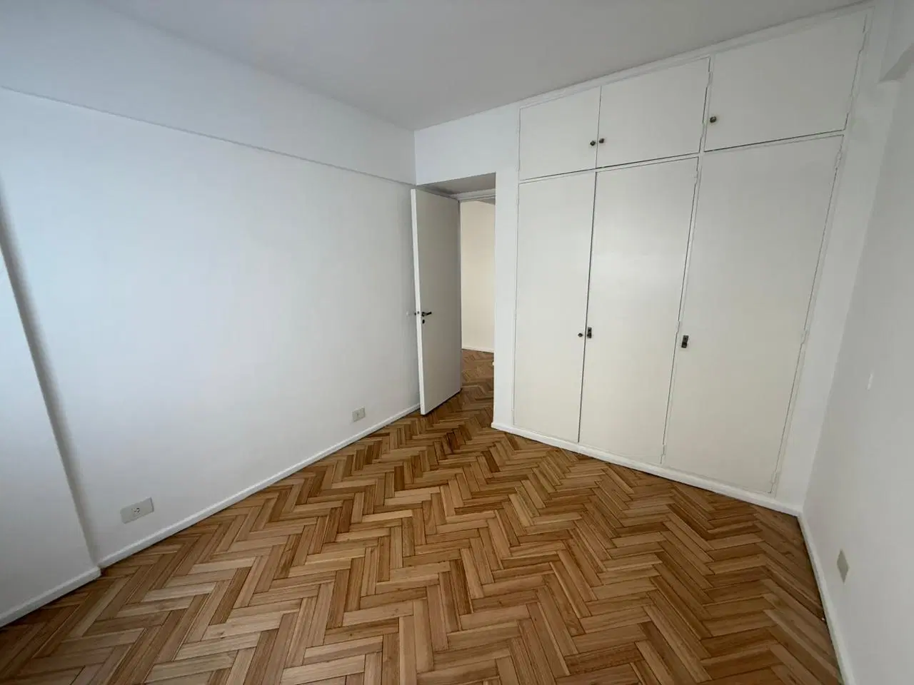 Departamento en Alquiler de 2 ambientes en Recoleta 4