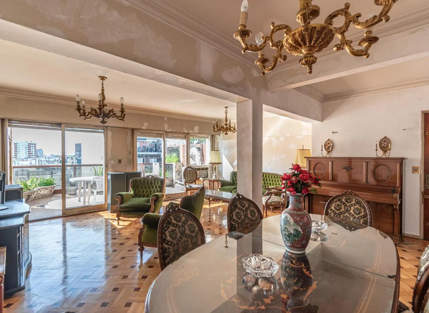 Venta Departamento 6 Ambientes Recoleta con Balcón Terraza, Parrilla y Cochera - Apto Crédito - CABA 2