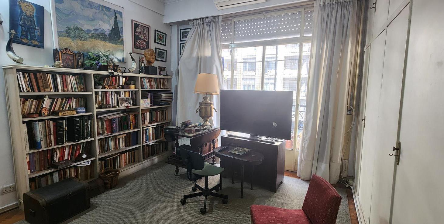 Foto de Recoleta | 4 amb 130 m² | Piso de categoría con balcón y gran recepción, imagen 5