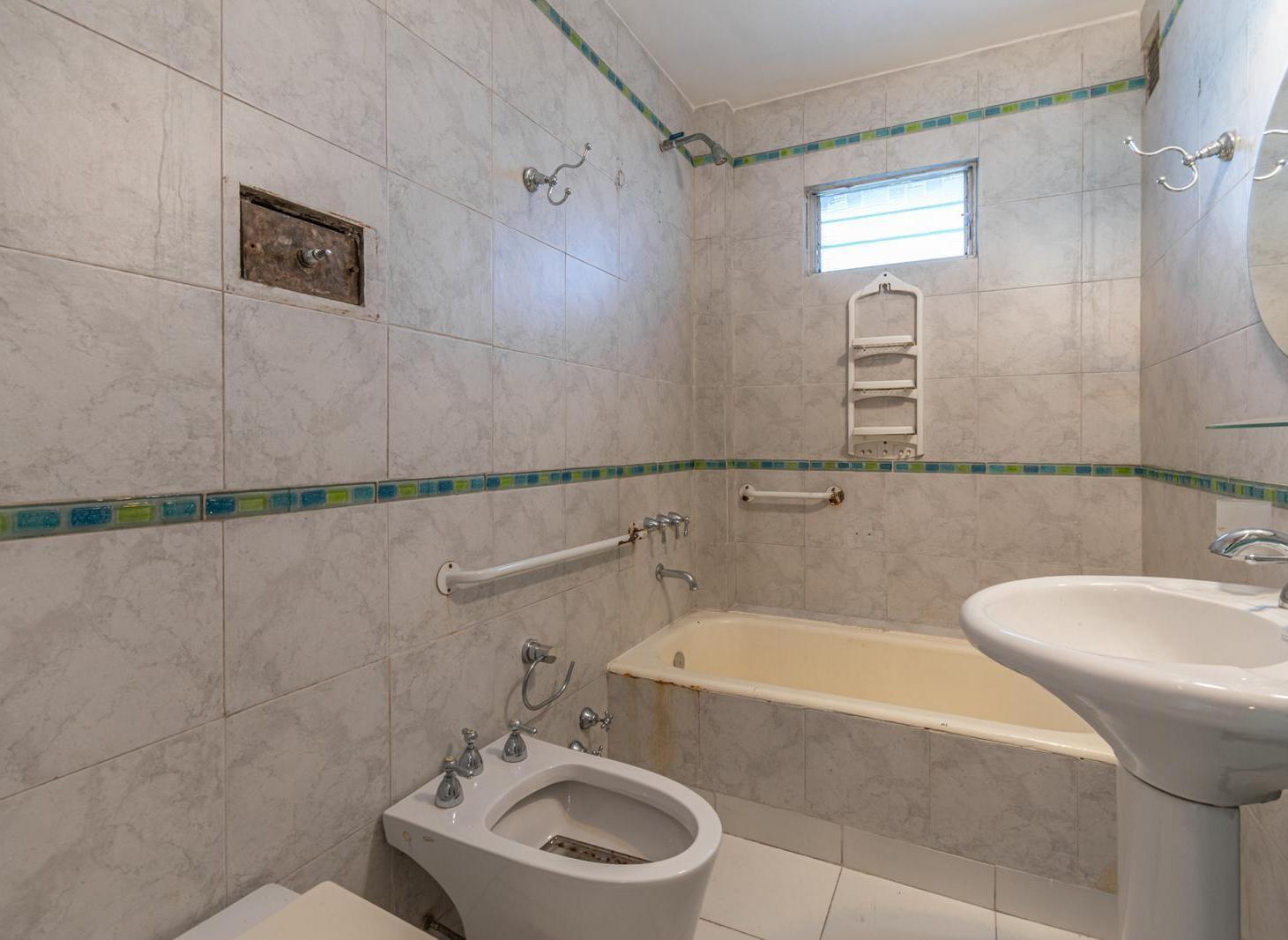 Foto de Venta Departamento 4 Ambientes Piso Alto en Constitución Apto Crédito, imagen 2