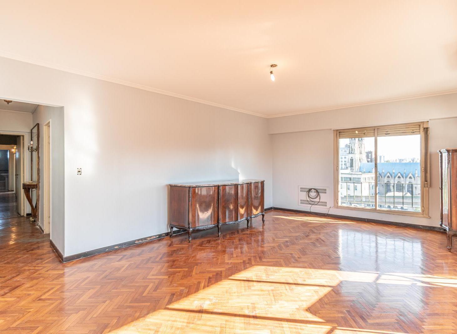 Venta Departamento 4 Ambientes Piso Alto en Constitución Apto Crédito CABA