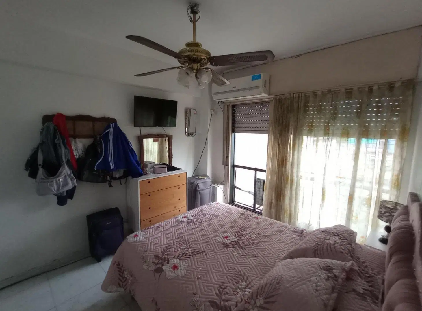 Monoambiente en venta en Av. Montes de Oca, CABA 2