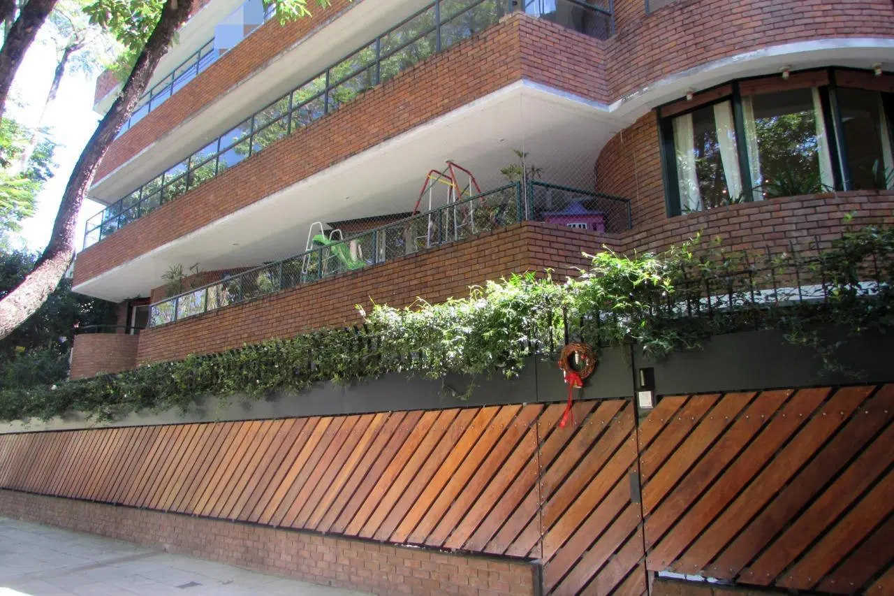 IMPECABLE DEPARTAMENTO EN BARRIO PARQUE CON AMPLIA TERRAZA. 2