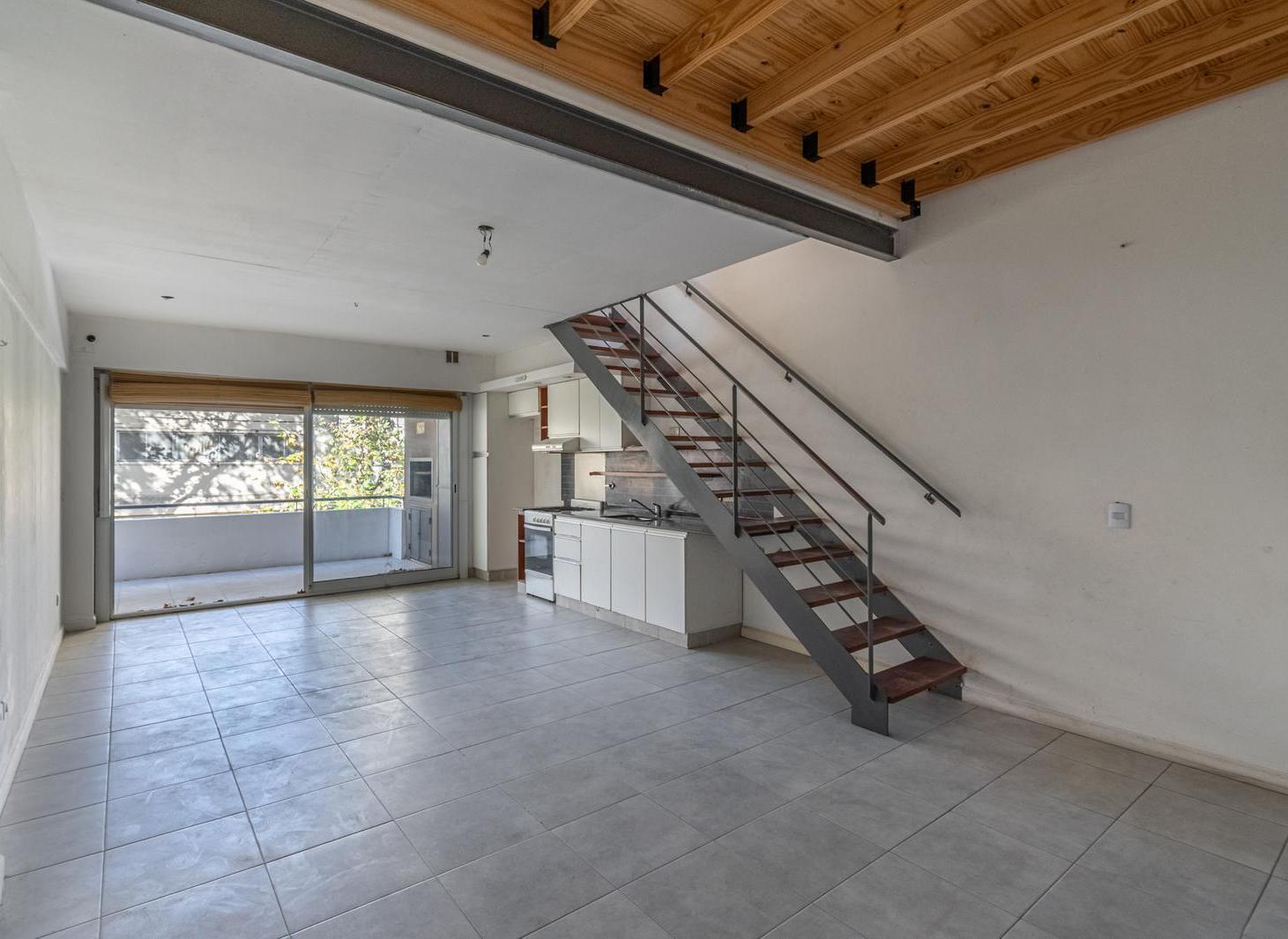 Foto de VENTA PH DÚPLEX 3 AMBIENTES CON COCHERA – VILLA URQUIZA | APTO CRÉDITO, imagen 1