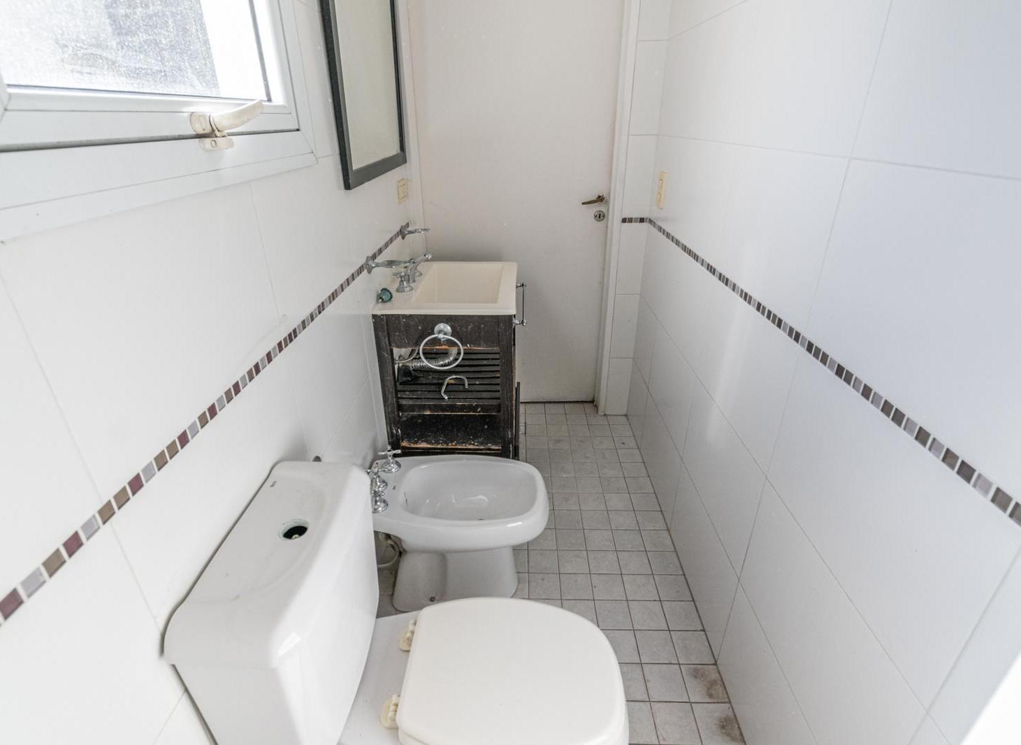 Foto de VENTA PH DÚPLEX 3 AMBIENTES CON COCHERA – VILLA URQUIZA | APTO CRÉDITO, imagen 2