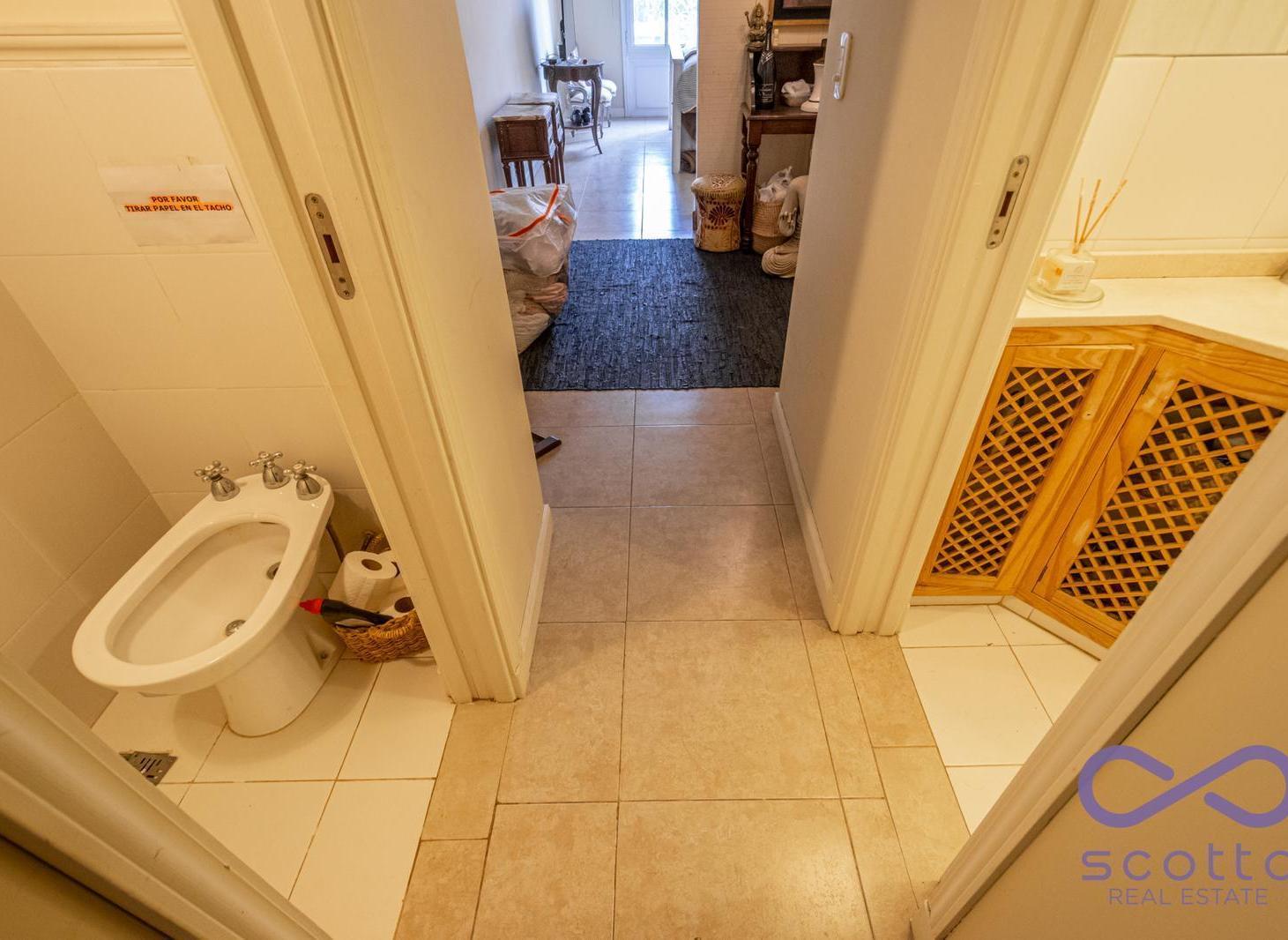 Foto de Venta | Casa de 6 ambientes con 3 suites sobre lote de 1.016 m² en, imagen 1