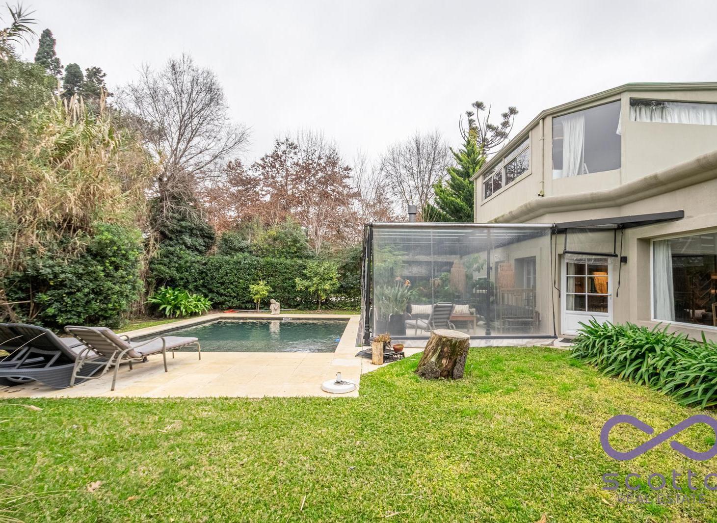 Foto de Venta | Casa de 6 ambientes con 3 suites sobre lote de 1.016 m² en, imagen 4