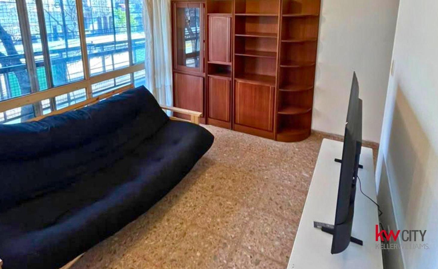 Foto de DEPARTAMENTO EN VENTA 3 AMBIENTES CON BALCON Y PATIO LA BOCA, CABA, imagen 4