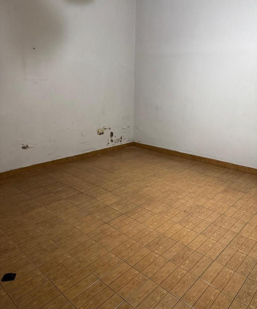 Foto de Casa en venta a refaccionar de 5 amb en Paternal con garage, CABA, imagen 1
